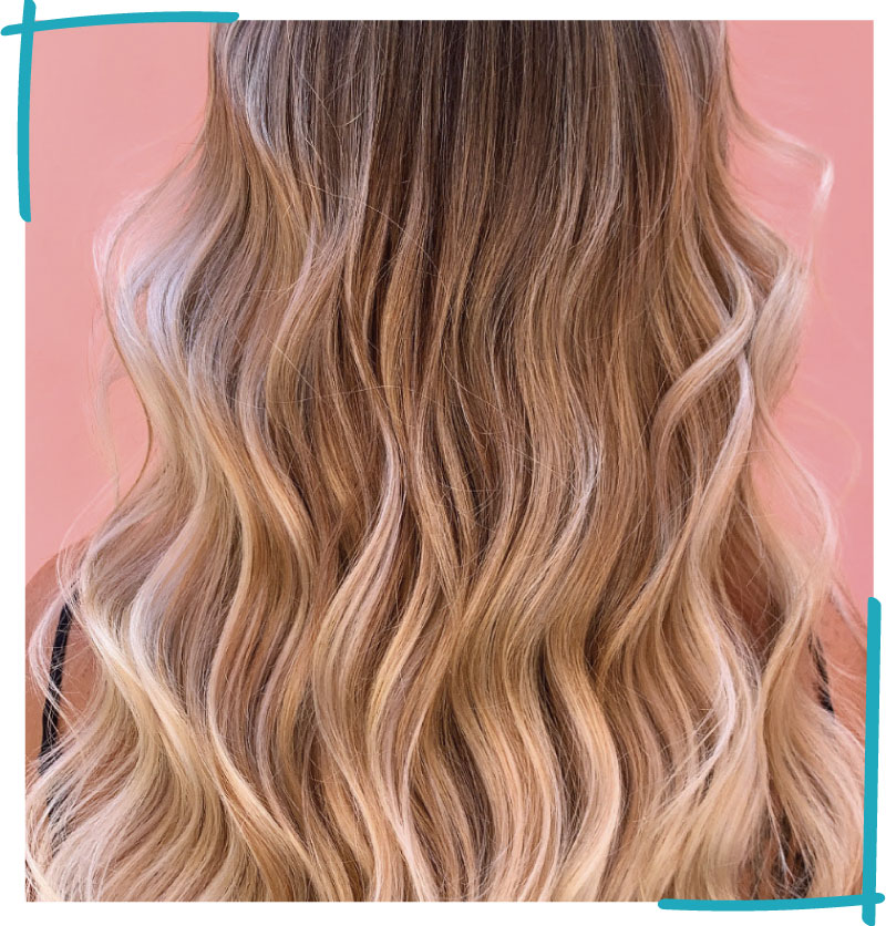 blonde hair from behind made by Bruna Viola hair colorist
